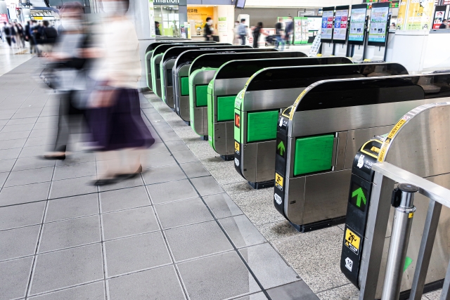 駅改札